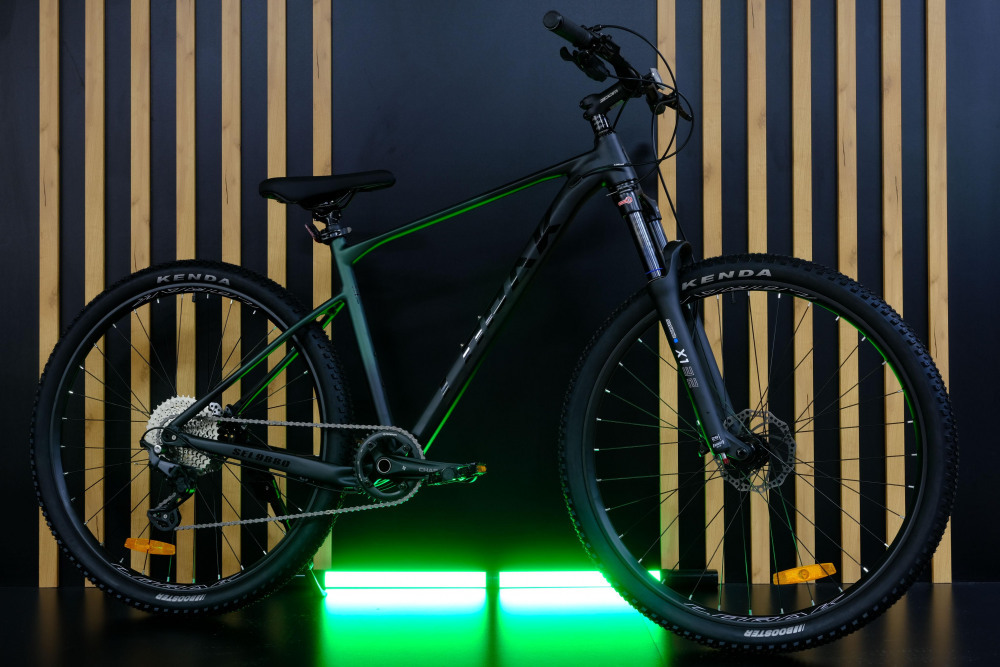 LORAK Sel 9880 Матовый Зелёный/Чёрный рама 21 (на рост 183-190)